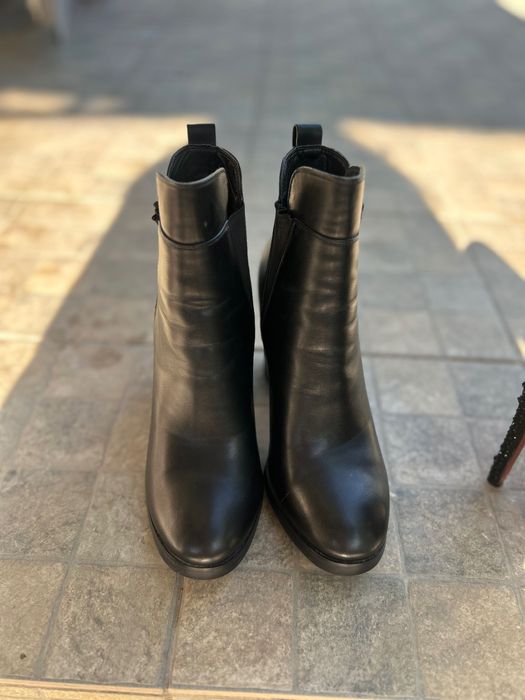 Сапожки с каблуком