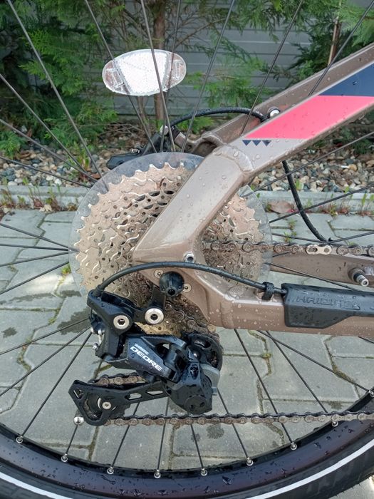 Vând Bicicletă electrică HAIBIKE Sduro Trekking 4.0