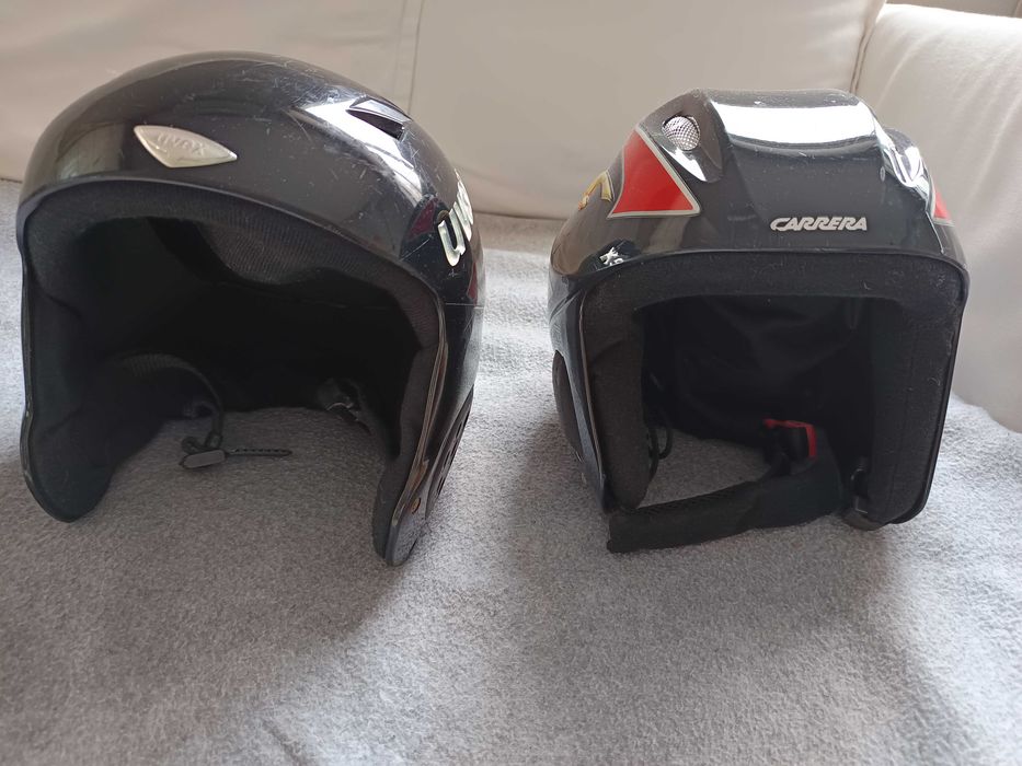 Продавам ски каски 2 бр.