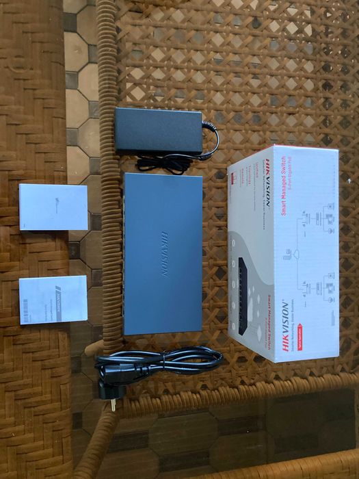 Smart Managed 8+2 Gegabit DS-3E1510P-EI/M