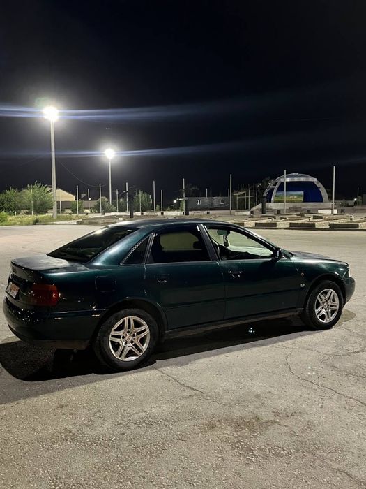 Продам audi a4 1995 года