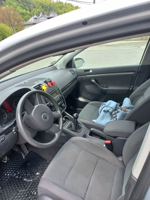 Vand Vw golf 5        .