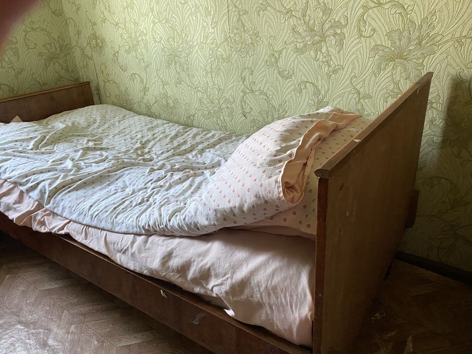 Кровать полуторка
