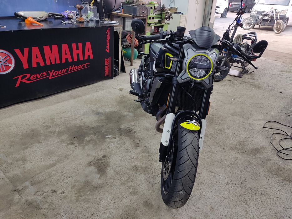 Cf moto 700 Clx Street