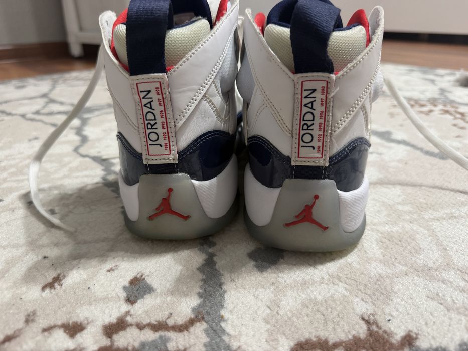 Кроссовки Jordan 39 размер