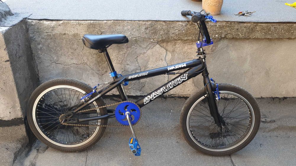 Колело BMX за трикове, с пегове