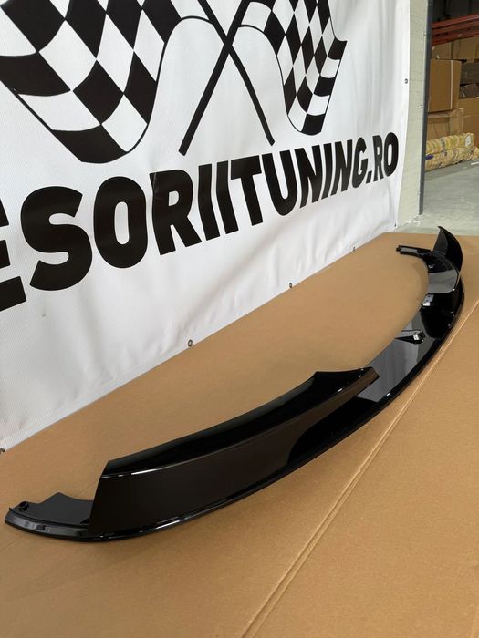 Lip bara fata M-tech BMW E90 E91 facelift 2009-2012 negru lucios