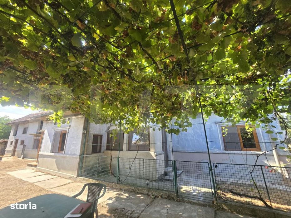 Casa individuala, 90 mp, teren 1.000 mp – zona Odobesti, Dambovita
