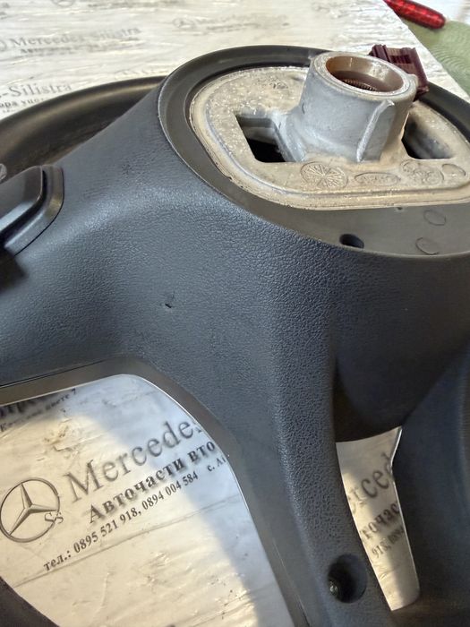 Волан за Мерцедес W177,205, 213 кожен волан Mercedes