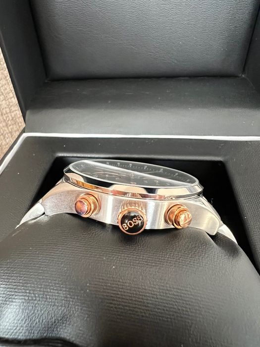 Часовник - HUGO BOSS