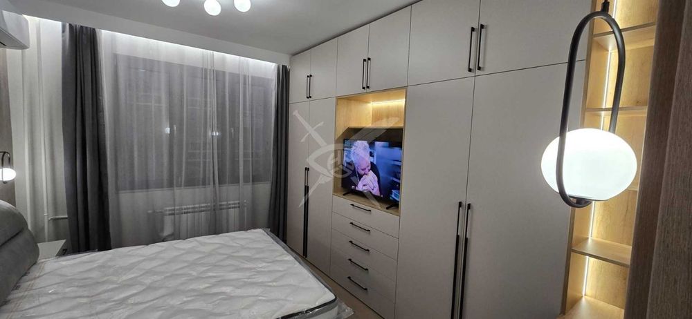 Дава се под наем Двустаен апартамент в София, Център - 60 кв.м за 1250 € - Снимка #4