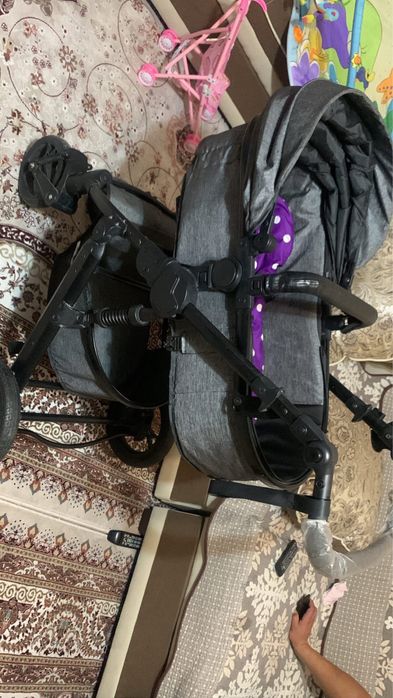 Срочно продаётся коляска.