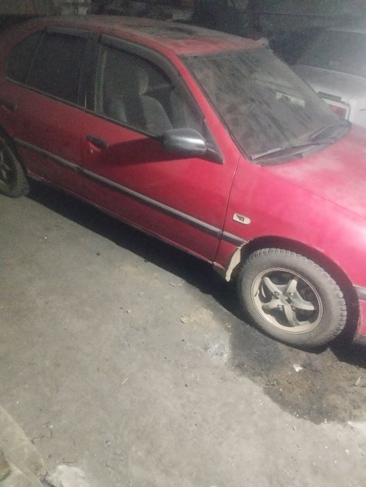 Продам машину Ниссан примера