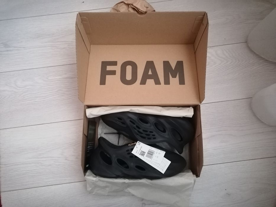 Yeezy Foam Runner Onyx Mărime 40.5 Originali