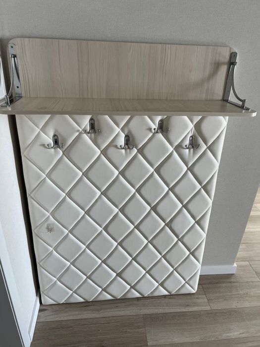 Вешалка за 30000