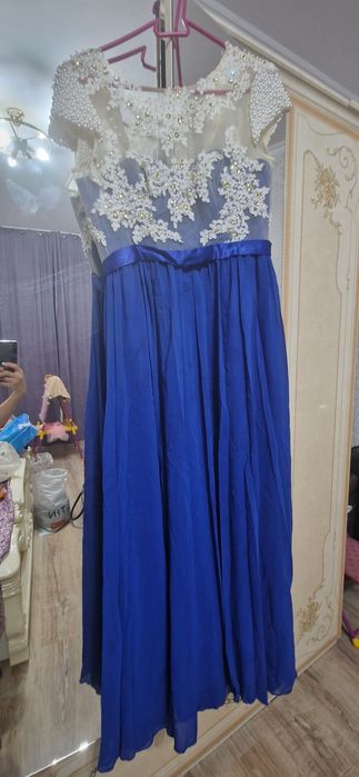 Платье вечернее...