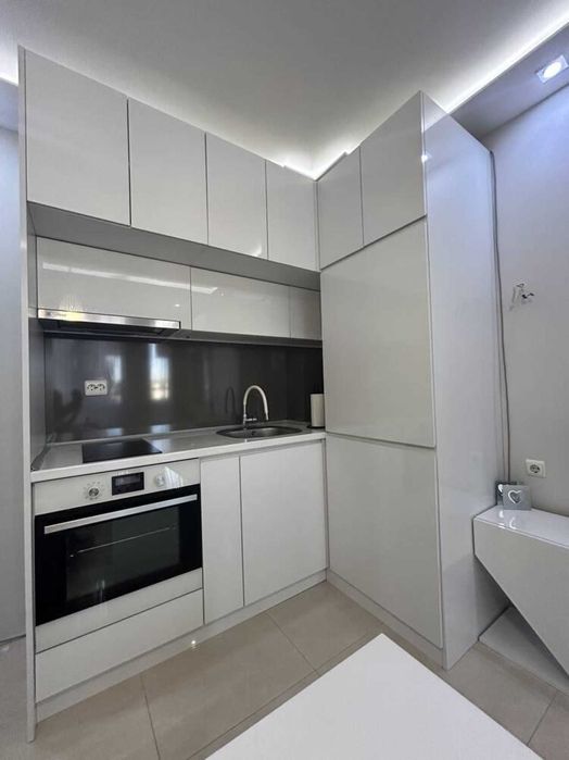 Продава се Едностаен апартамент в Пловдив, Център - 36 кв.м за 1528 €/кв.м - Снимка #2