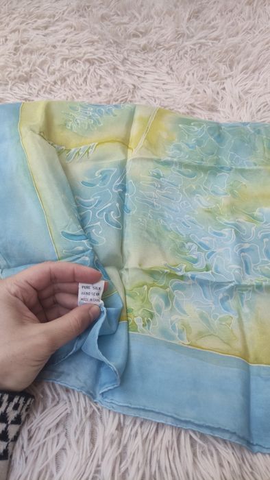 Копринени шалове