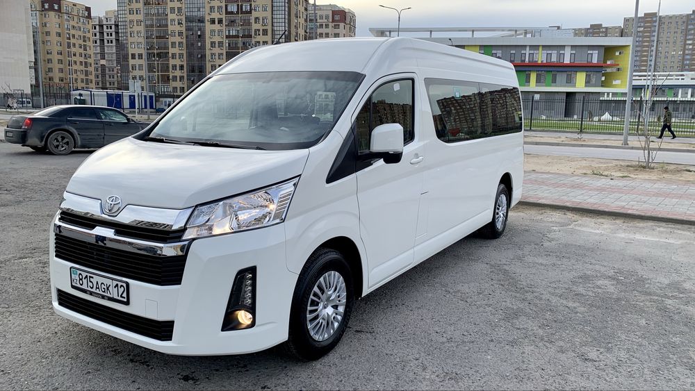 Аренда Toyota Hiace 2024, 12 мест, с водителем, Актау