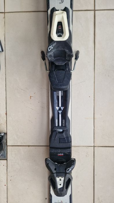 Дамски пистови ски Fischer 151 cm висок клас