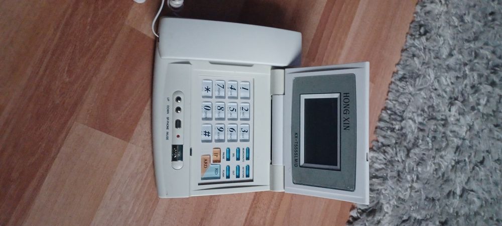 Telefon fix        .