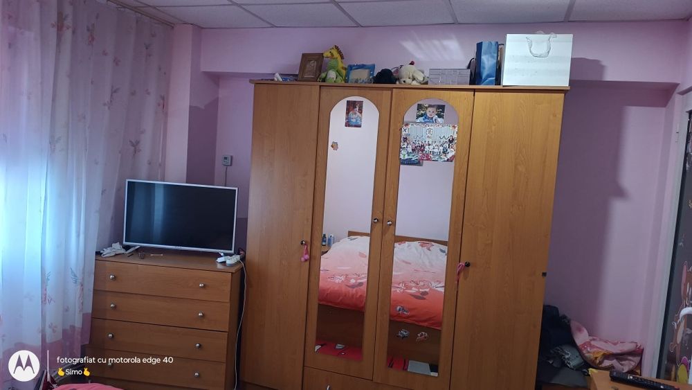 Ofer spre vânzare apartament două camere Mioveni, zona piață