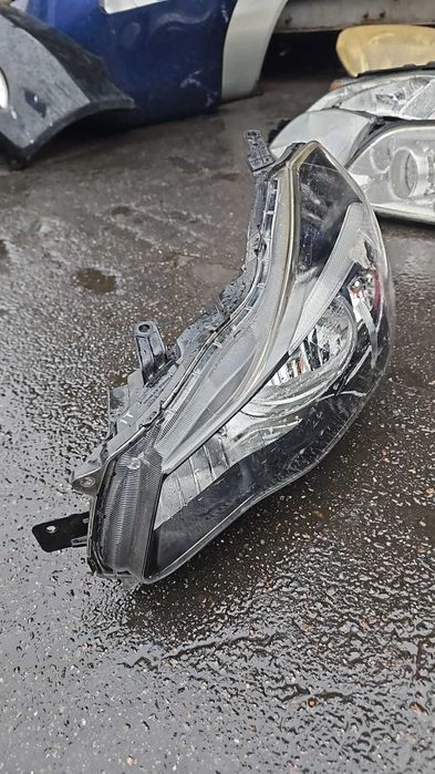 Фара на Subaru XV