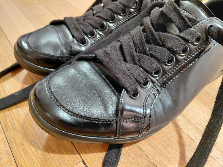 Prada черни кожени мъжки спортни обувки оригинал номер 42