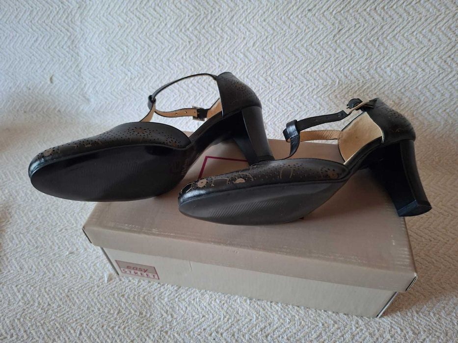 Pantofi piele dama, marimea 38