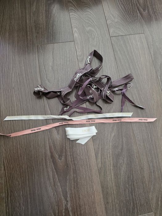 Опаковачни ленти на Hermes, Dior, Miu Miu, Chanel