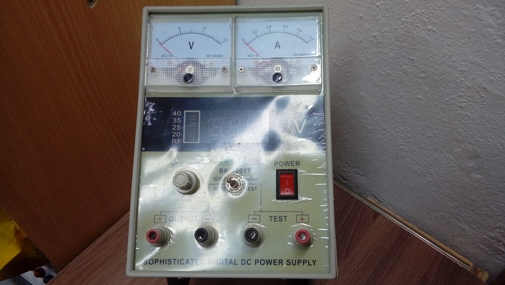 Блок питания лабораторный