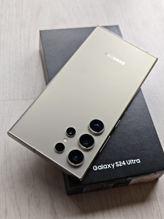 Samsung S24 Ultra 256 gb Ram 12 5G