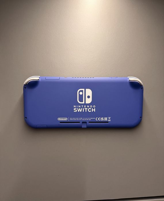 Nintendo Switch Lite ca nou + Joc Minecraft