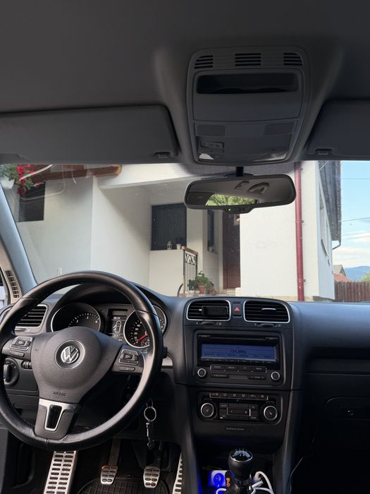 VOLKSWAGEN Golf 2011 — imagine 5