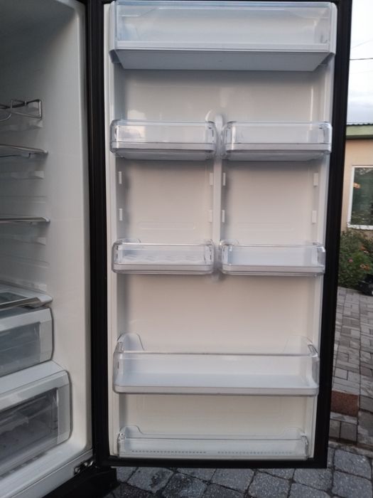 Продам холодильник samsung
