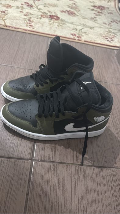 Jordani air 1 mid