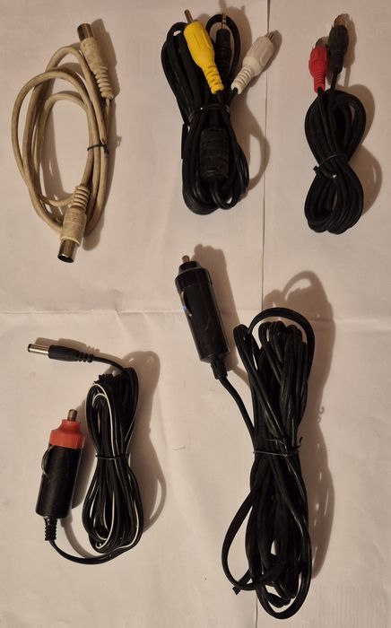 Lot cabluri telefon+audio-video 2xrca+diverse