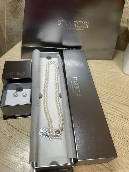 Новые бусы и гвоздики из натурального жемчуга