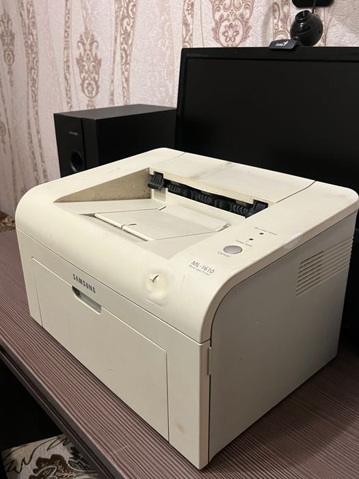 Лазерный принтер Samsung