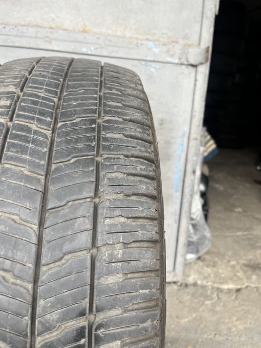 2 бр. летни гуми за бус  215/65/16C Uniroyal 7+ mm DOT 0920
