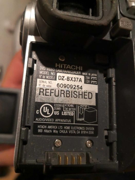 Камера Hitachi DZ BX37A за части или ремонт