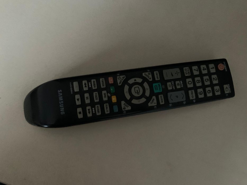 Samsung ЖК-Телевизор.  Модель:LE32D450G1W