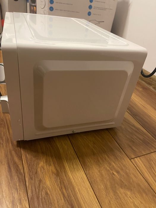 Микровълнова фурна Cecotec ProClean 2010 – чисто нова