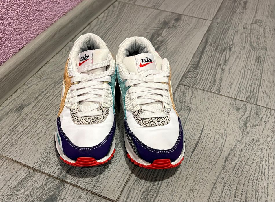 Маратонки Nike .