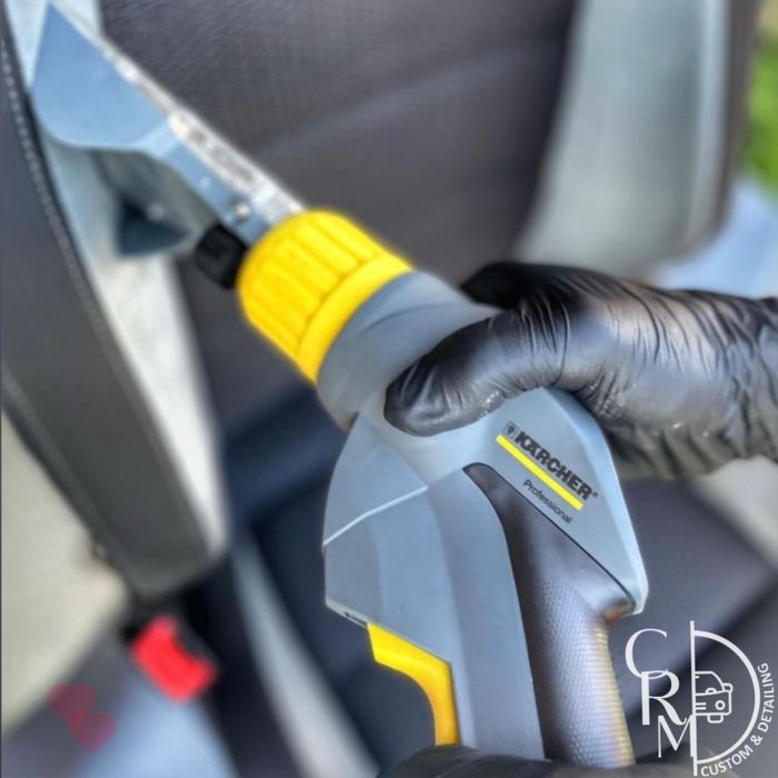 Curatare canapele coltare fotolii scaune injectie extractie solutii