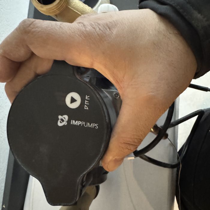 Vand grup pompare Uponor