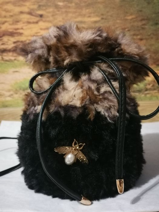 ПУХКАВА чанта-ръчно изплетена