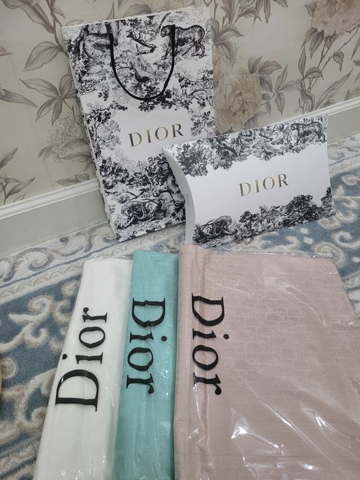 Палантиндер гучи, диор, шанель