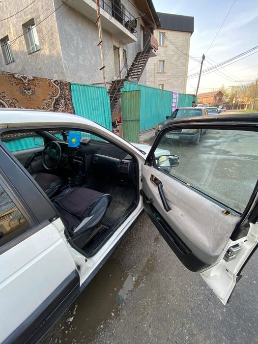 Volkswagen Passat B3 1988