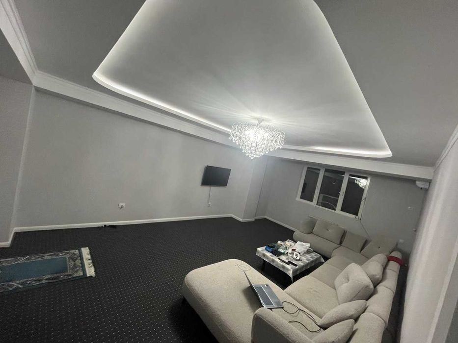 Yakkasaroy/Boburda 4 honalik kvartira sotiladi 4/8/9 110kv.m. ROVD